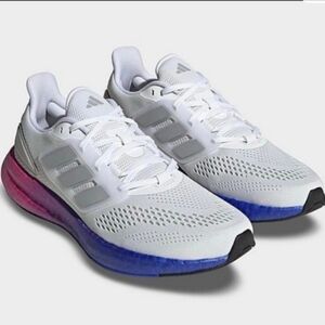 Adidad Ultrboost Womens Size 9